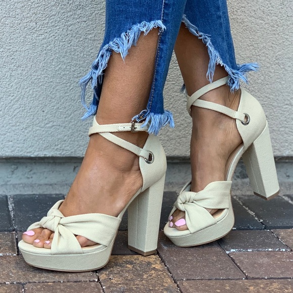 Retro Woven Fabric Knot Detail Towering Platform - Picture 4 of 8